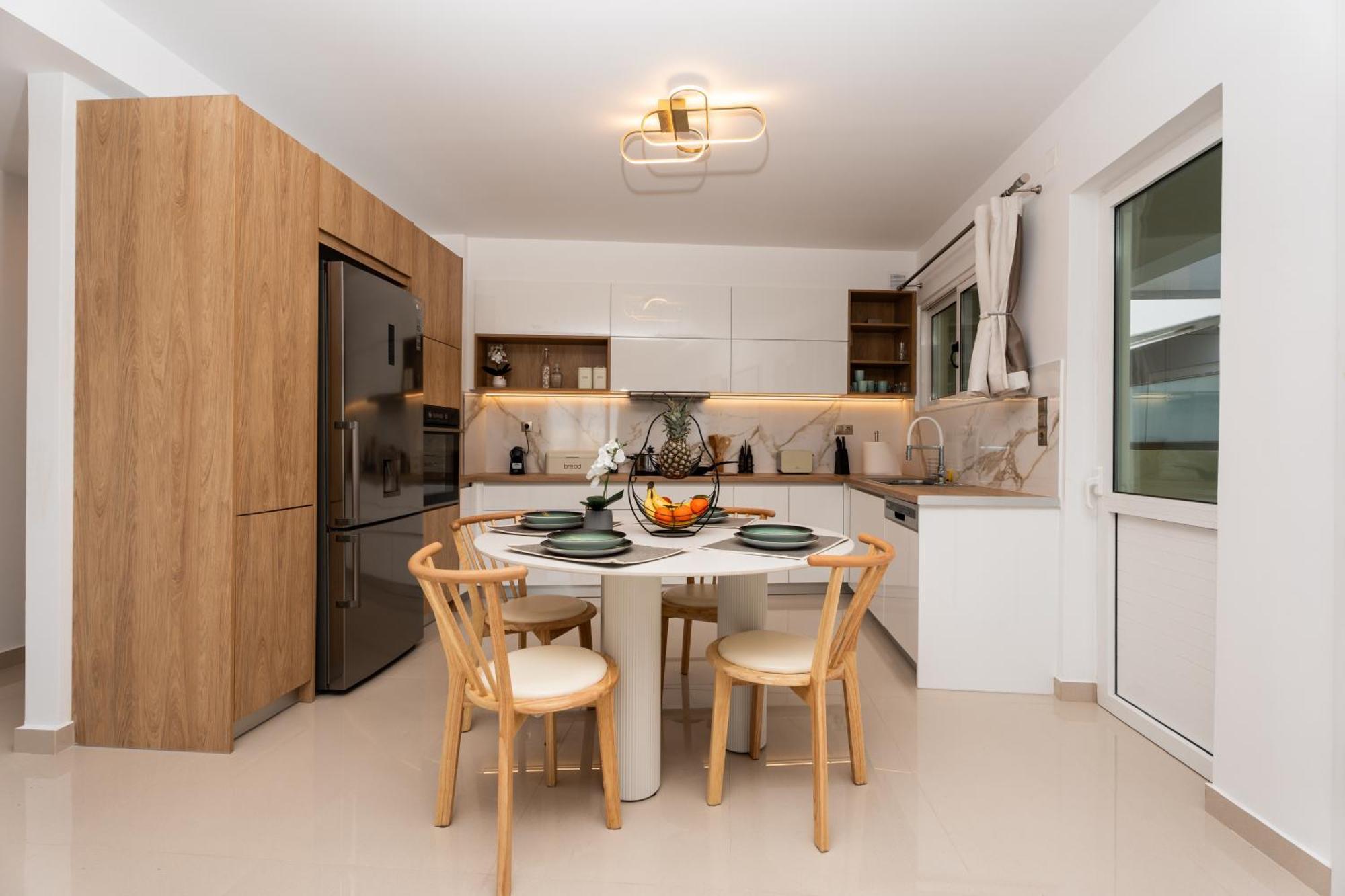 העיירה רתימנו Secret View Apartment, With Private Jacuzzi מראה חיצוני תמונה