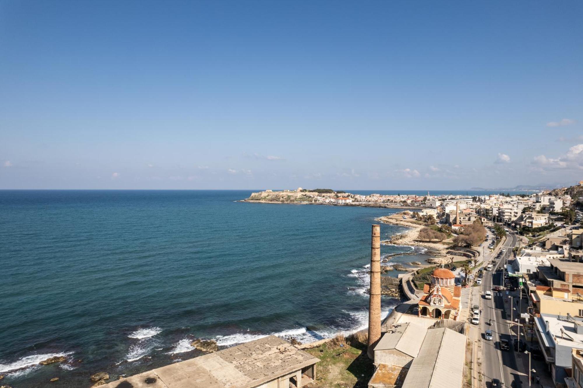 העיירה רתימנו Secret View Apartment, With Private Jacuzzi מראה חיצוני תמונה