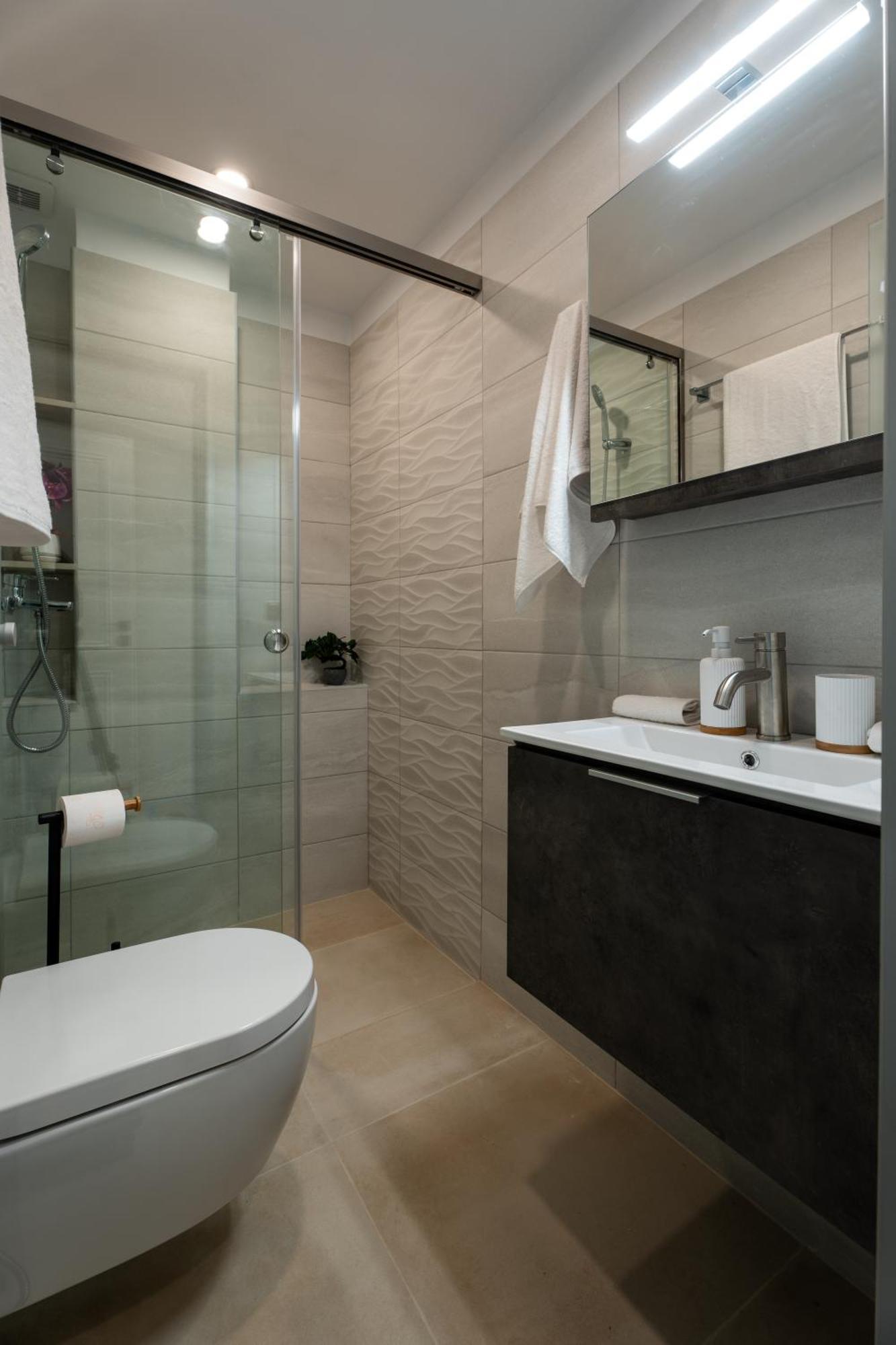העיירה רתימנו Secret View Apartment, With Private Jacuzzi מראה חיצוני תמונה
