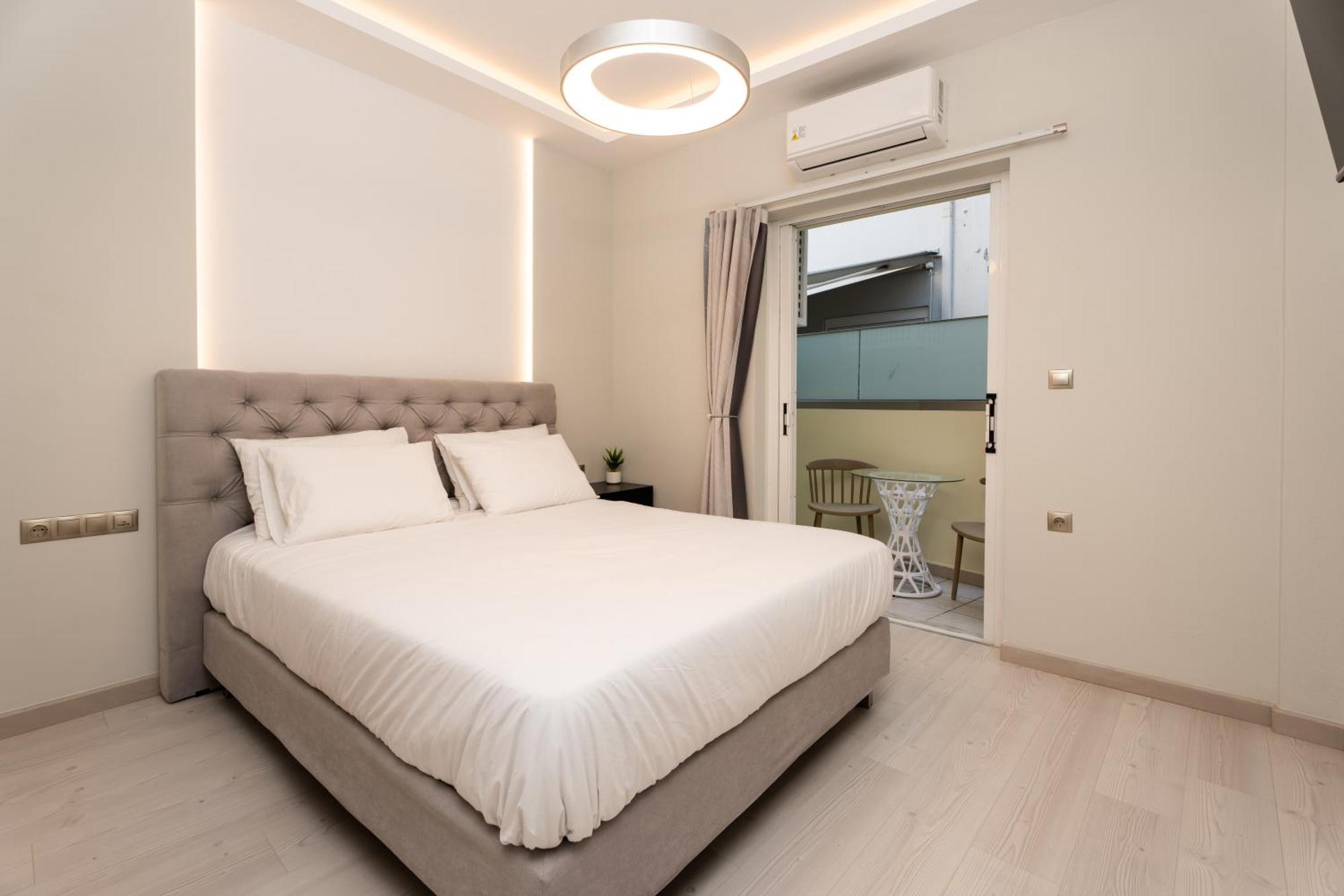 העיירה רתימנו Secret View Apartment, With Private Jacuzzi מראה חיצוני תמונה
